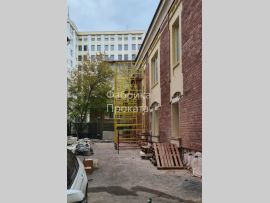 Использование строительной туры на колесах при монтажных работах - 2