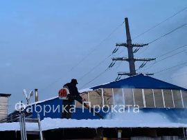 Преимущества уборки снега воздуходувкой
