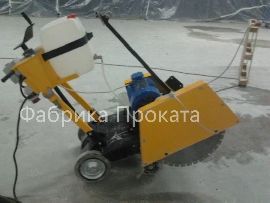 Бензиновый или электрический нарезчик швов